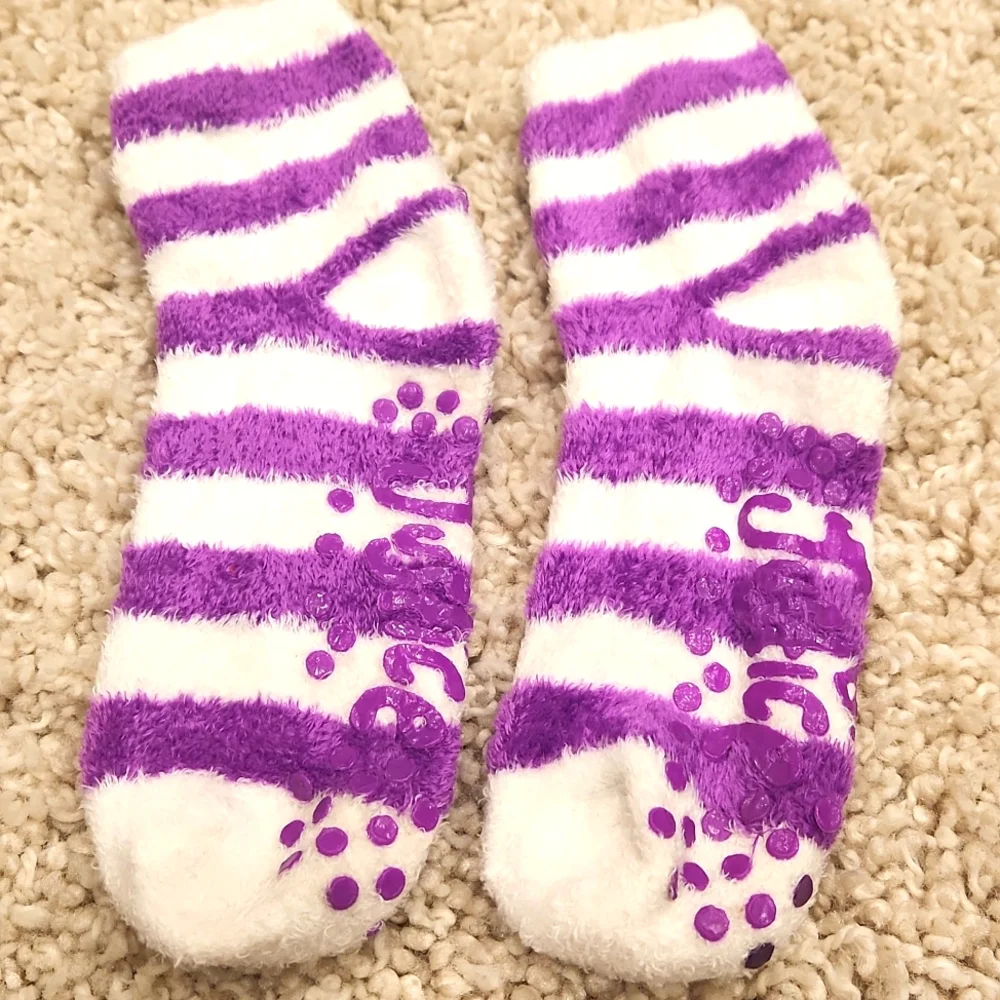 Justice Bundle Sleep Mask And Fluffy Socks